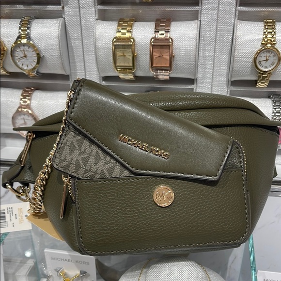 Michael Kors Handbags - Michael Kors Maisie Lg Leather 2-in-1 Sling Waist Fanny Packs Crossbody NWT
…